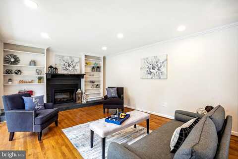 Lisbon, ALEXANDRIA, VA 22306