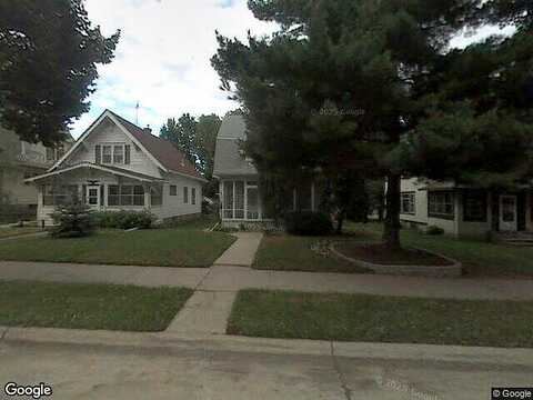 Queen, MINNEAPOLIS, MN 55412