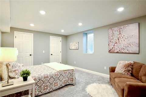 Juneau, MAPLE GROVE, MN 55311