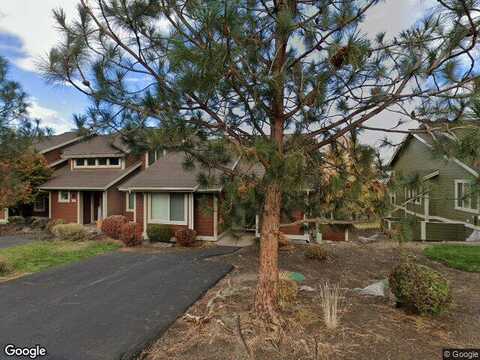 Village, REDMOND, OR 97756