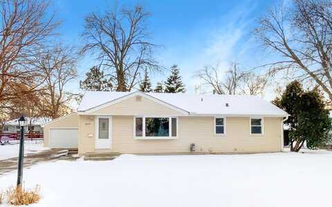 61St, MINNEAPOLIS, MN 55429