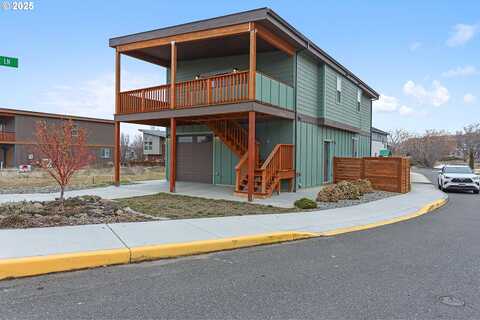 Blue Heron, THE DALLES, OR 97058