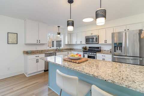 Berkshire, MINNEAPOLIS, MN 55437