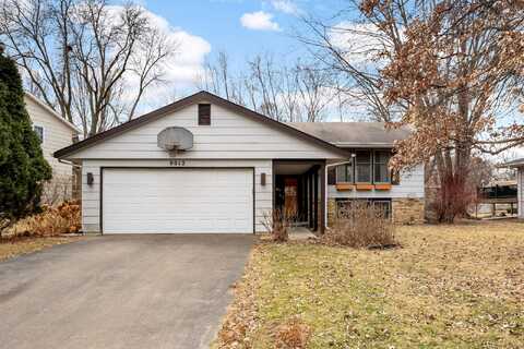 Cheyenne, CHANHASSEN, MN 55317
