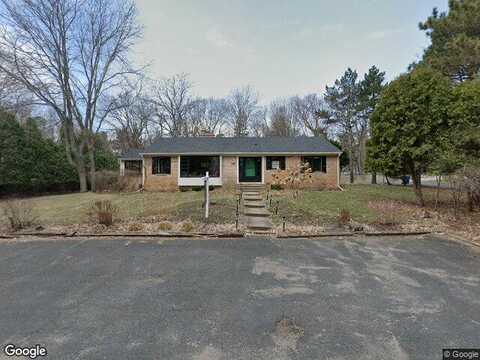 Honeysuckle, WAYZATA, MN 55391