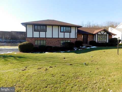 Summit, LEWISTOWN, PA 17044