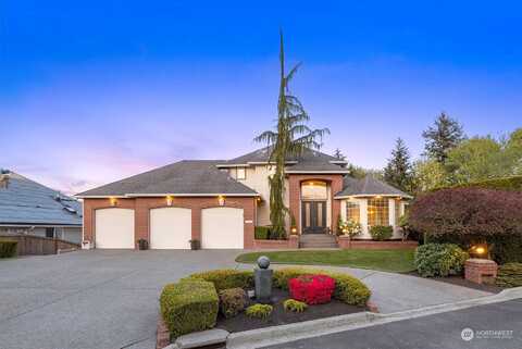 111Th, EVERETT, WA 98208
