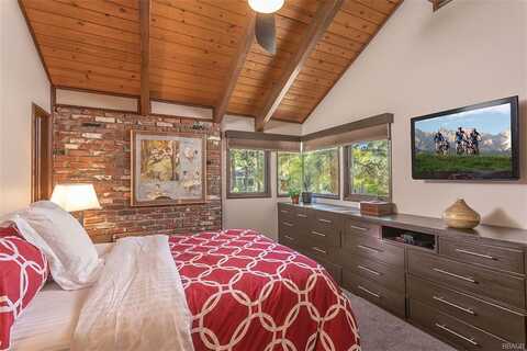 Pinon, BIG BEAR CITY, CA 92314