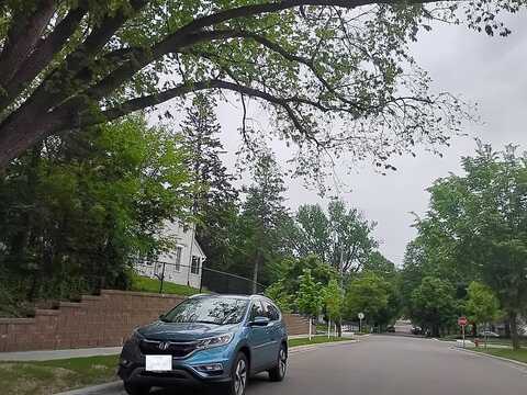 Quentin, MINNEAPOLIS, MN 55416