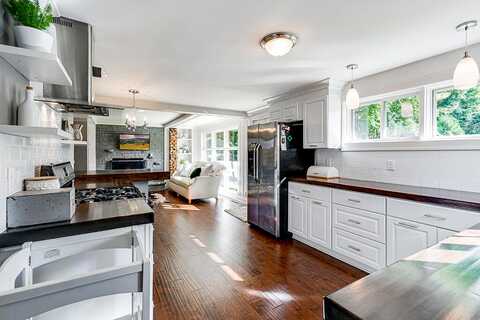 Manitou, EXCELSIOR, MN 55331