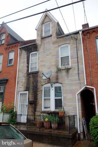 1St, LANCASTER, PA 17603