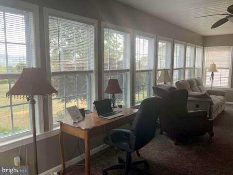 Birds Hill, PINE GROVE, PA 17963