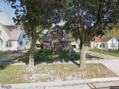 Summer, APPLETON, WI 54914