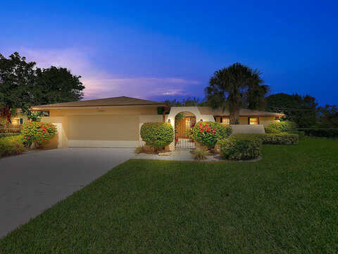 Coconut, HOBE SOUND, FL 33455