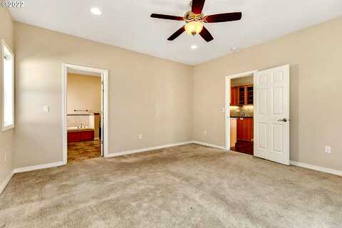 14Th, THE DALLES, OR 97058