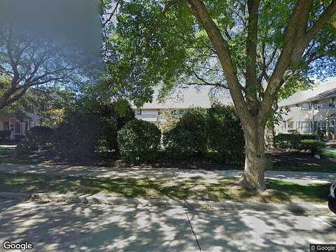 Santa Monica, MILWAUKEE, WI 53217