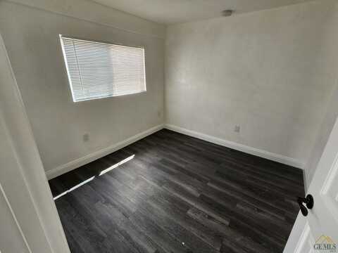 Vale, BAKERSFIELD, CA 93306