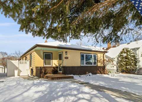 49Th, MILWAUKEE, WI 53220