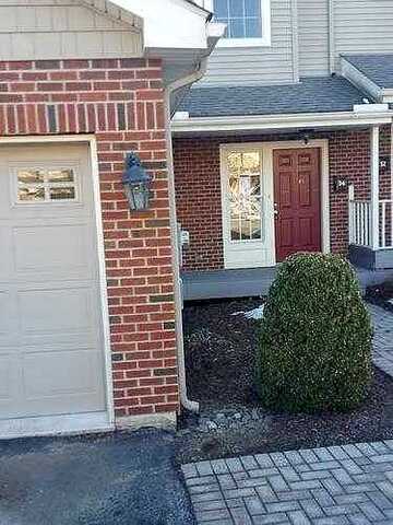 Oak Leaf, EAST STROUDSBURG, PA 18301