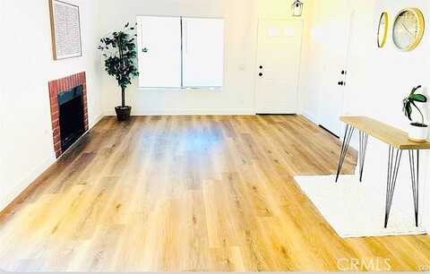 Mapleleaf, HESPERIA, CA 92344