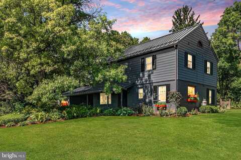 Hillview, STATE COLLEGE, PA 16801