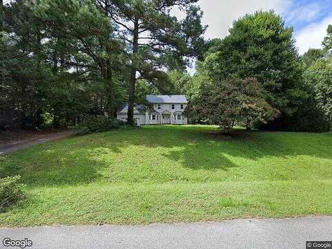 Tracey, GLOUCESTER, VA 23061