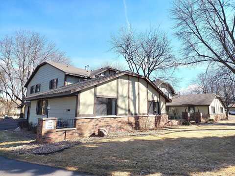 Villa, EDEN PRAIRIE, MN 55346