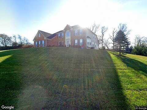 Fawn Hill, HANOVER, PA 17331