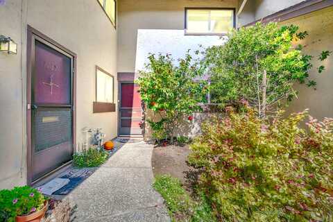 Oddstad, PACIFICA, CA 94044