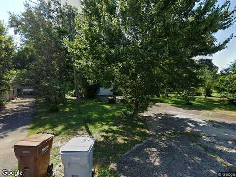 Janet, MILTON, FL 32570