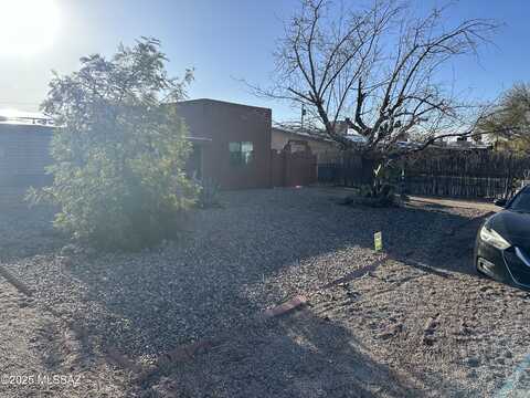 Winstel, TUCSON, AZ 85716