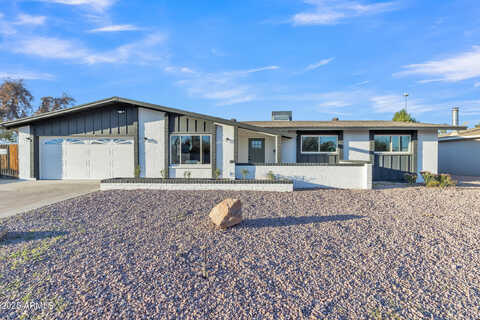 Emelita, MESA, AZ 85202
