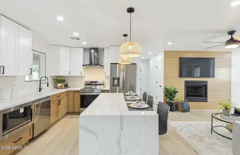 Janice, PHOENIX, AZ 85022