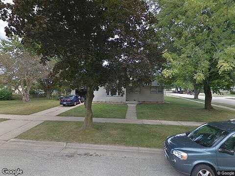 Pine, JANESVILLE, WI 53546