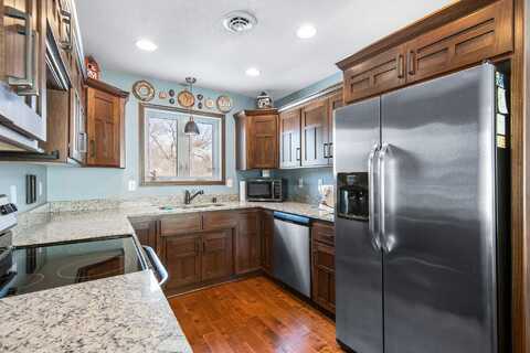 244Th, BETHEL, MN 55005