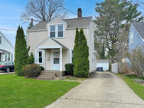 Roslyn, ERIE, PA 16505