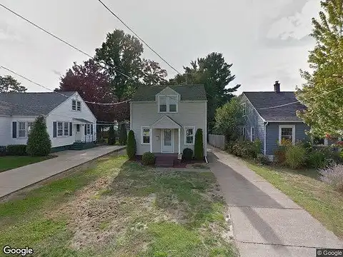 Roslyn, ERIE, PA 16505
