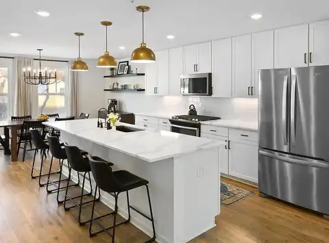 Midtown, SAINT PAUL, MN 55112