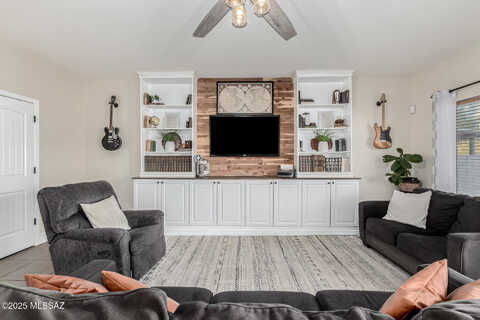 Cedarbird, TUCSON, AZ 85756