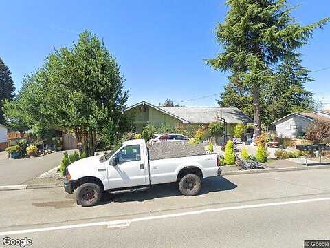 Spruce, LYNNWOOD, WA 98037