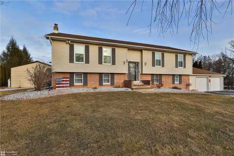 Debby, DANIELSVILLE, PA 18038