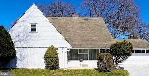 Douglas, GLENSIDE, PA 19038