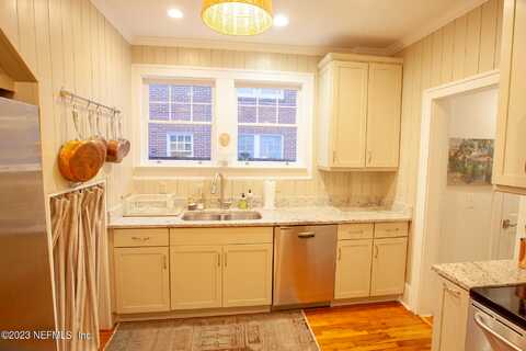 Avondale, JACKSONVILLE, FL 32205
