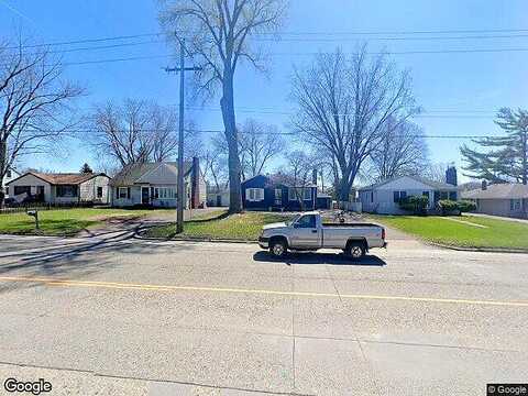Larpenteur, SAINT PAUL, MN 55113