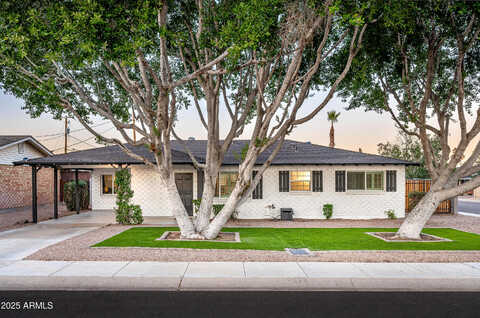 Holly, SCOTTSDALE, AZ 85257