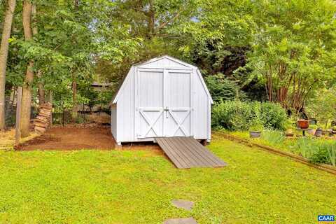 Wood, RUCKERSVILLE, VA 22968