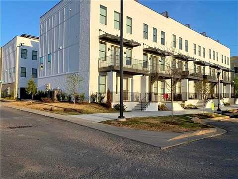 Woods, ATLANTA, GA 30318