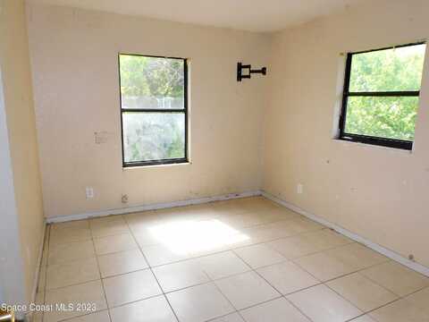 Lucerne, MIMS, FL 32754