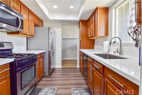 Yakima, APPLE VALLEY, CA 92308