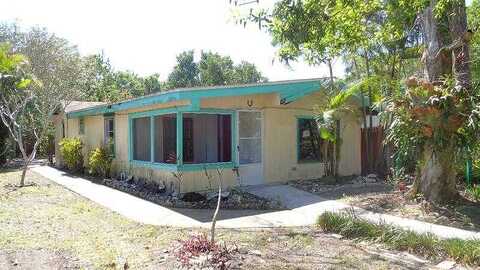 Apple, FORT PIERCE, FL 34950